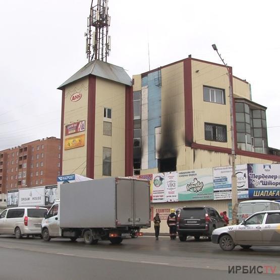 Павлодардағы ірі сауда орталығы отқа оранды