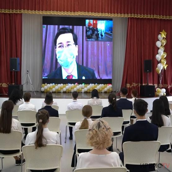 Павлодарлық оқушылар ҚР Білім және ғылым министрі Асхат Аймағамбетовпен кездесті