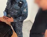 Екібастұзда сотталушы түзеу мекемесіне екі ұялы телефон алып өтпек болған